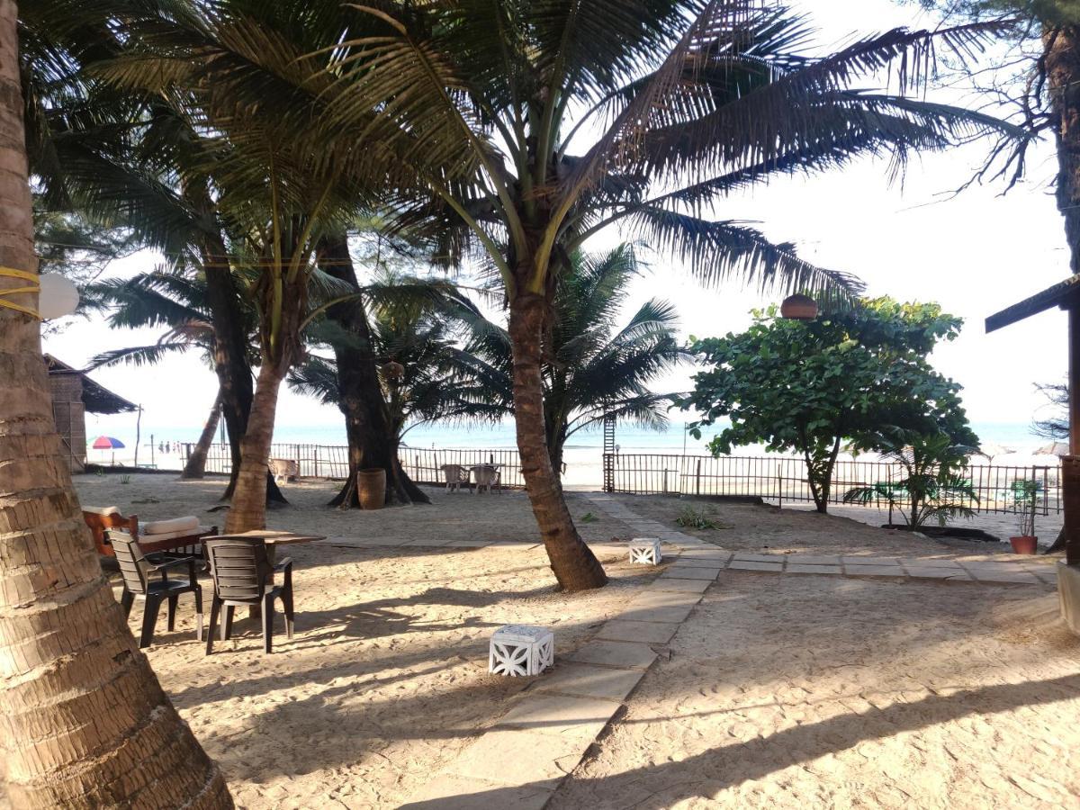 Silent Beach Resort マンドレム エクステリア 写真